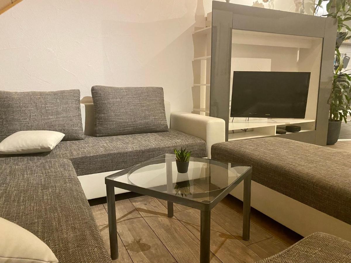 Ferienwohnung Mit Ausblick Mombris Ngoại thất bức ảnh